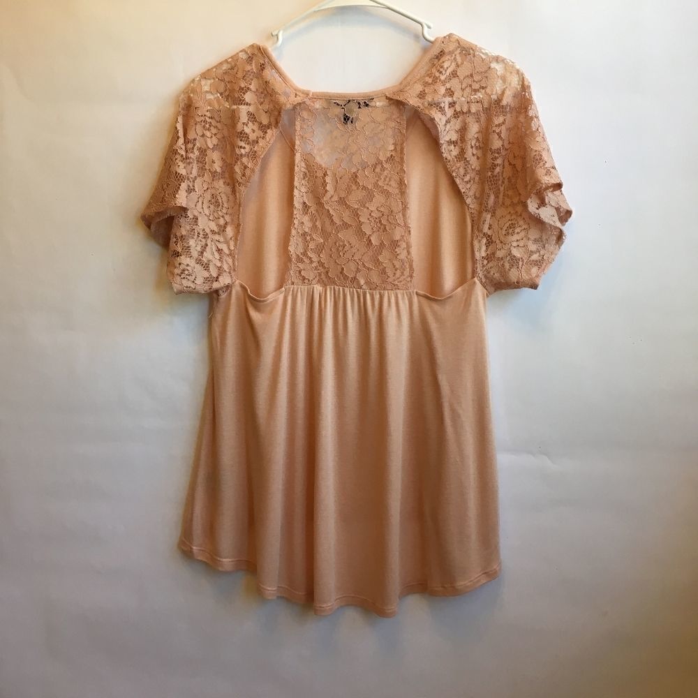 VICTORIA'S SECRET TOP WITH SHEER LACE ACCENTS .‎ - Picture 7 of 7
